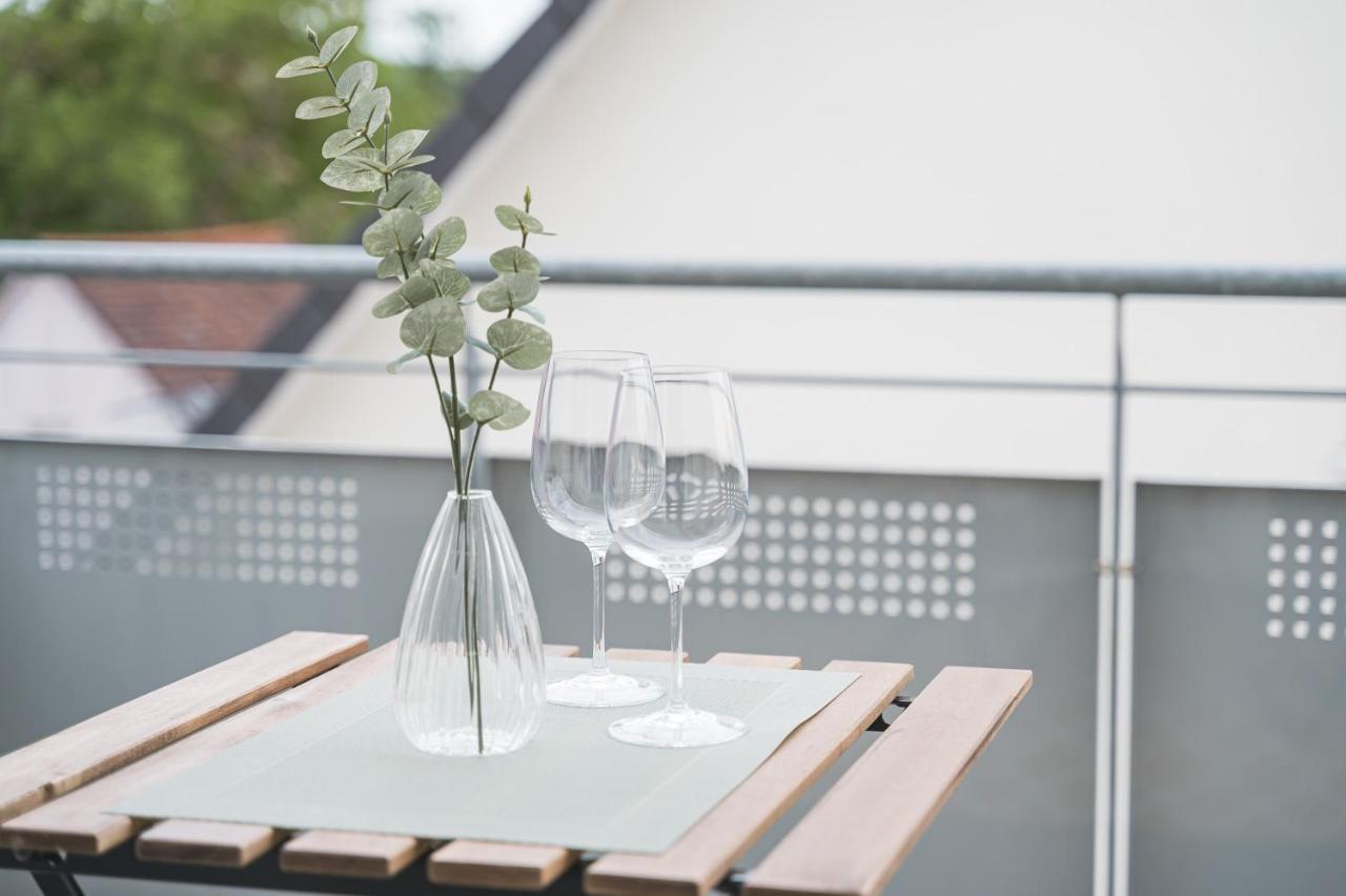 ליינפלדן-אכטרדינגן Design-Apartment - Kueche - Balkon - Tiefgarage מראה חיצוני תמונה